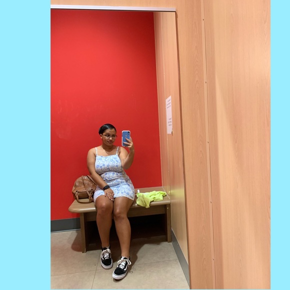 Tropical Pattern Dress - Picture 3 of 4